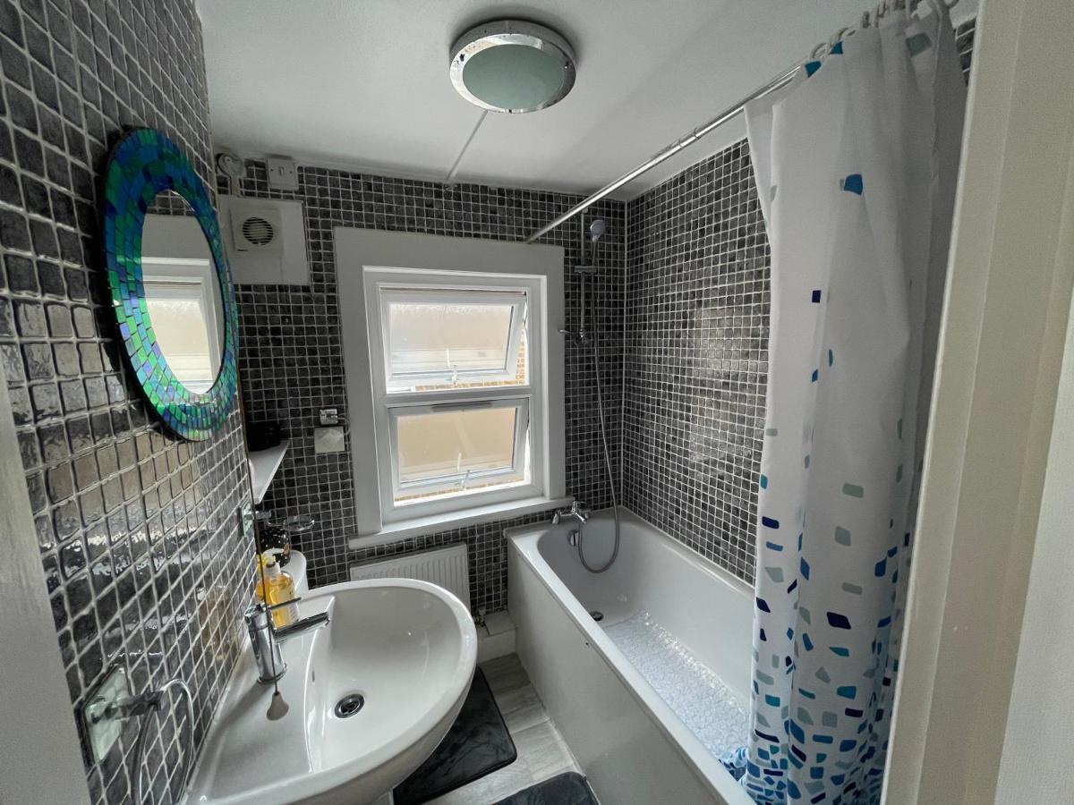 Large, Bright And Spacious 3 Bed Flat In Londres Exterior foto