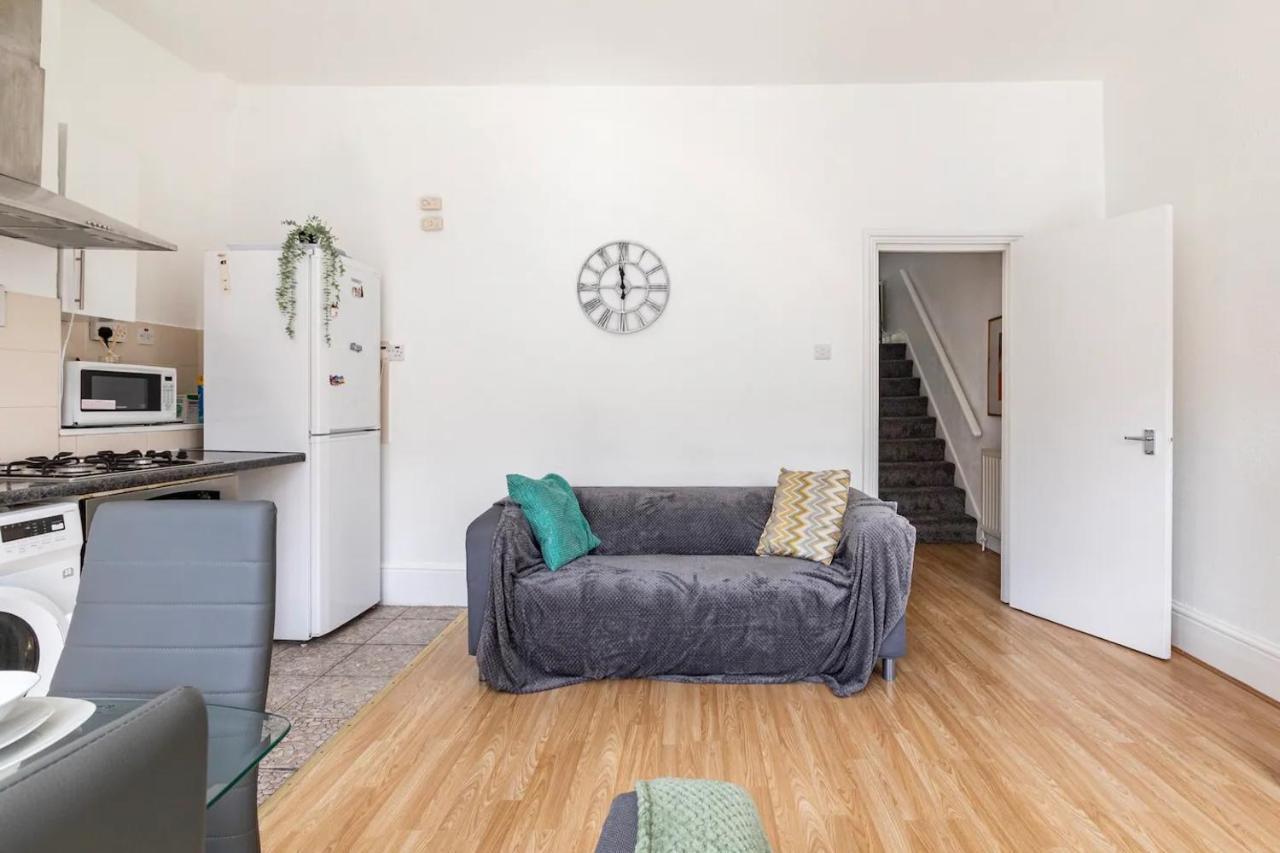 Large, Bright And Spacious 3 Bed Flat In Londres Exterior foto